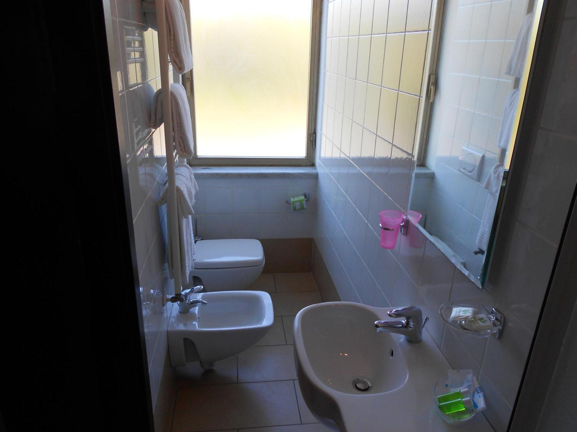 Hotel Tenda Rossa Marina di Carrara Kültér fotó