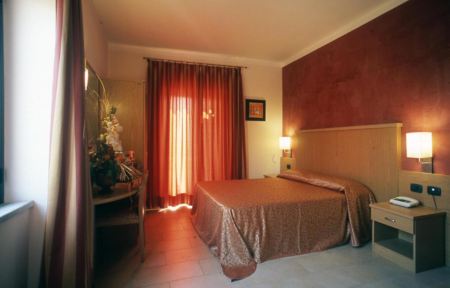 Hotel Tenda Rossa Marina di Carrara Kültér fotó