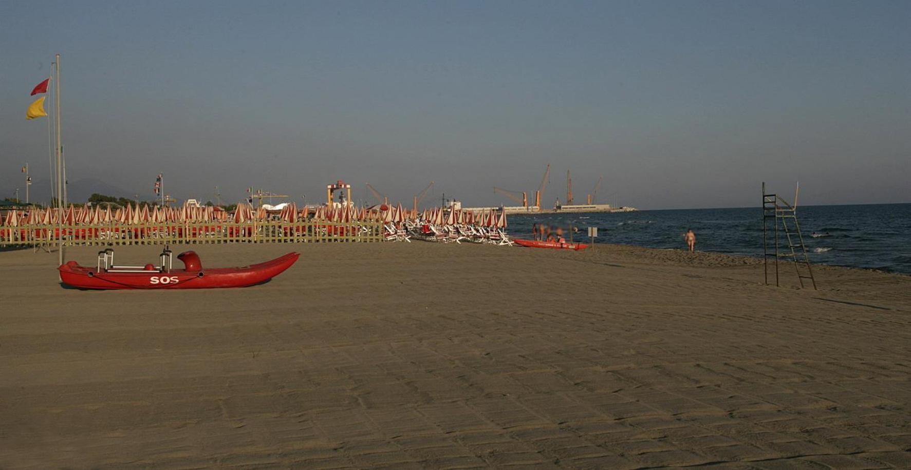 Hotel Tenda Rossa Marina di Carrara Kültér fotó