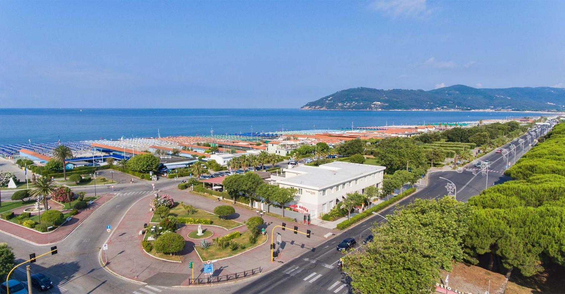 Hotel Tenda Rossa Marina di Carrara Kültér fotó